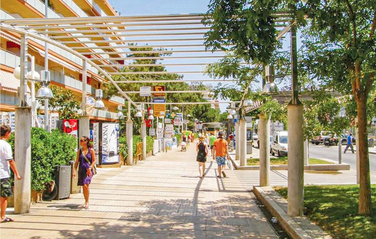 Awesome Apartment In Santa Susanna With Kitchen エクステリア 写真